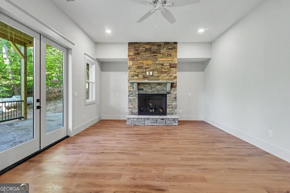 383 Rustic Barn TRL Morganton, GA 30560