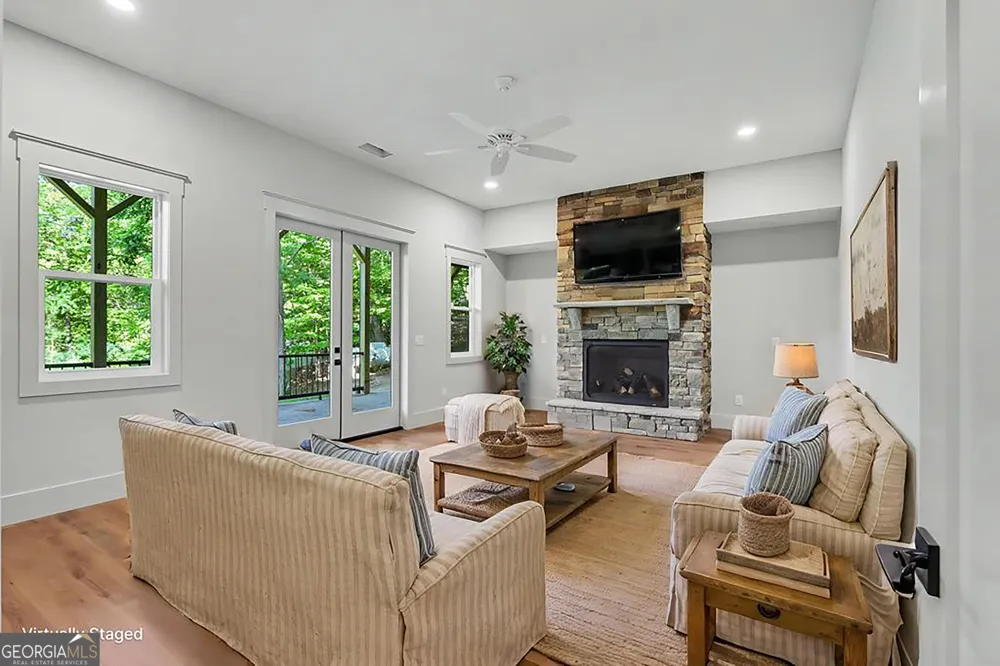383 Rustic Barn TRL Morganton, GA 30560