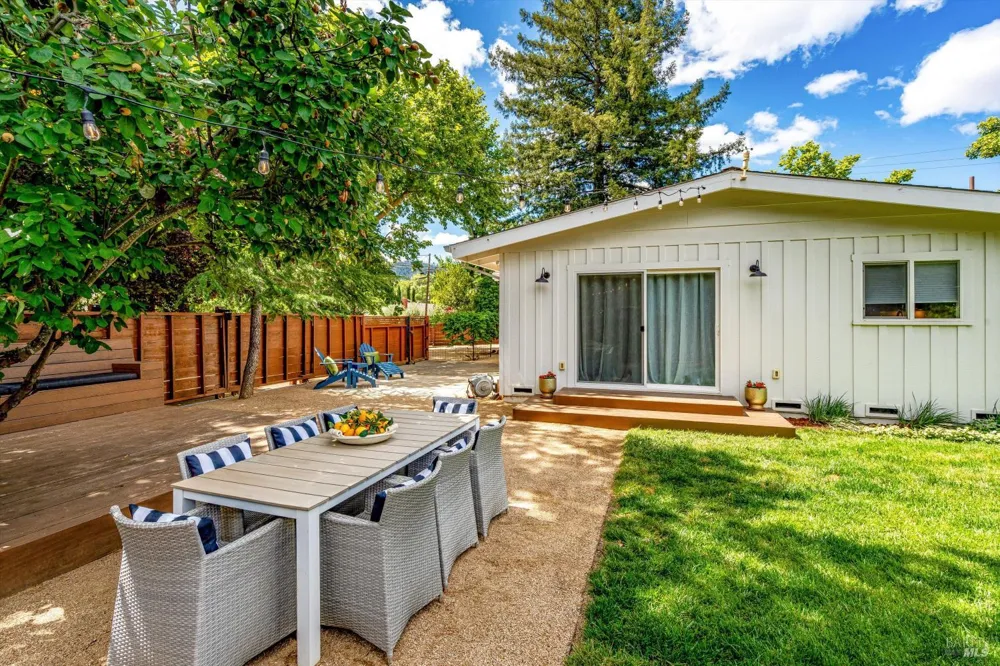 1701 Oak Street Calistoga, CA 94515