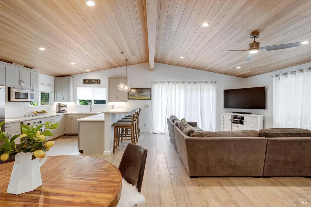 1701 Oak Street Calistoga, CA 94515