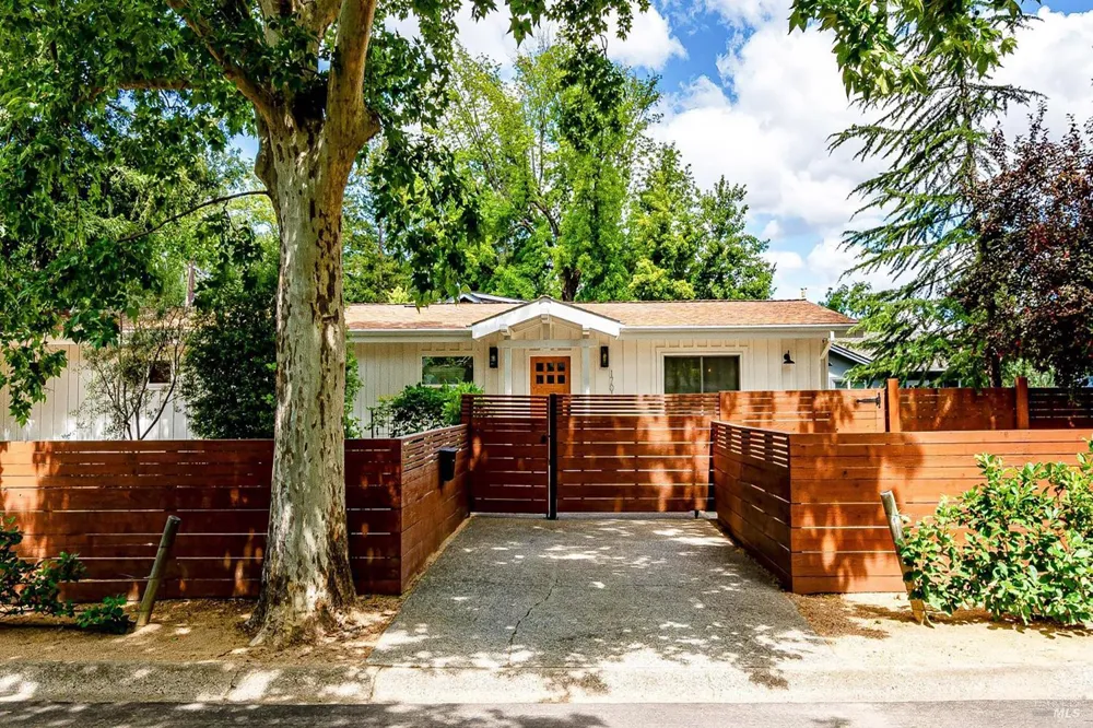 1701 Oak Street Calistoga, CA 94515