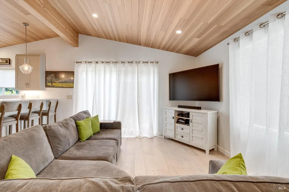 1701 Oak Street Calistoga, CA 94515