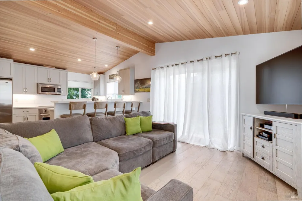 1701 Oak Street Calistoga, CA 94515