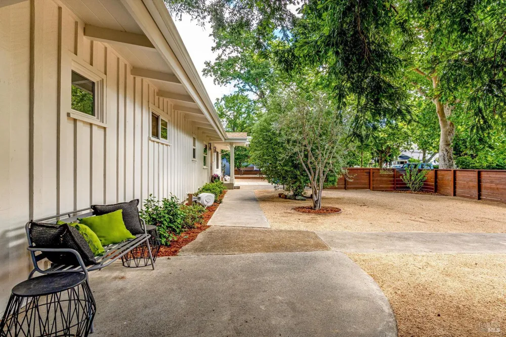 1701 Oak Street Calistoga, CA 94515