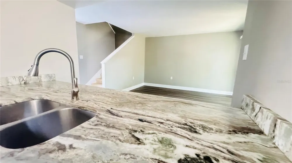 4016 WOODFERN DRIVE #B8 Orlando, FL 32839