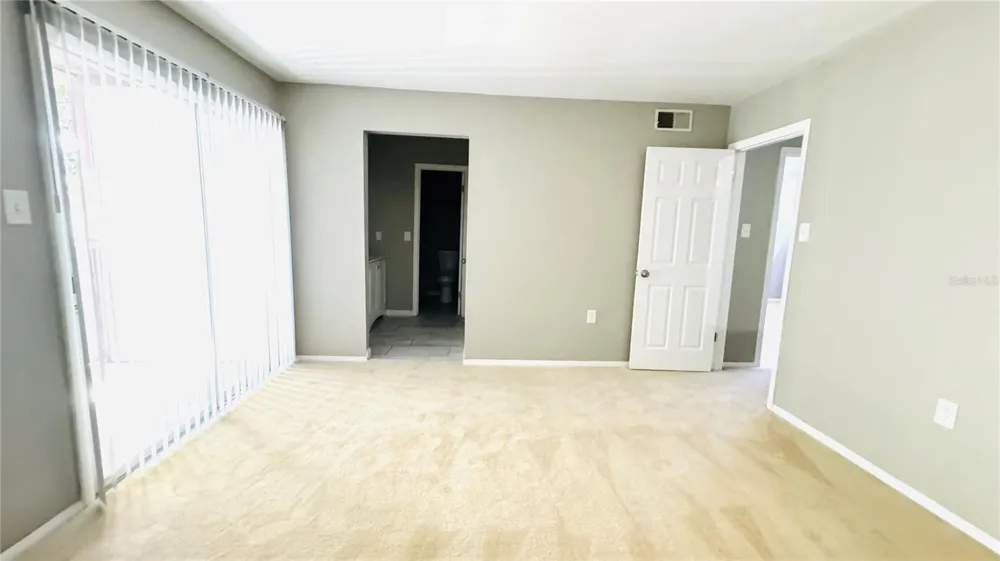 4016 WOODFERN DRIVE #B8 Orlando, FL 32839