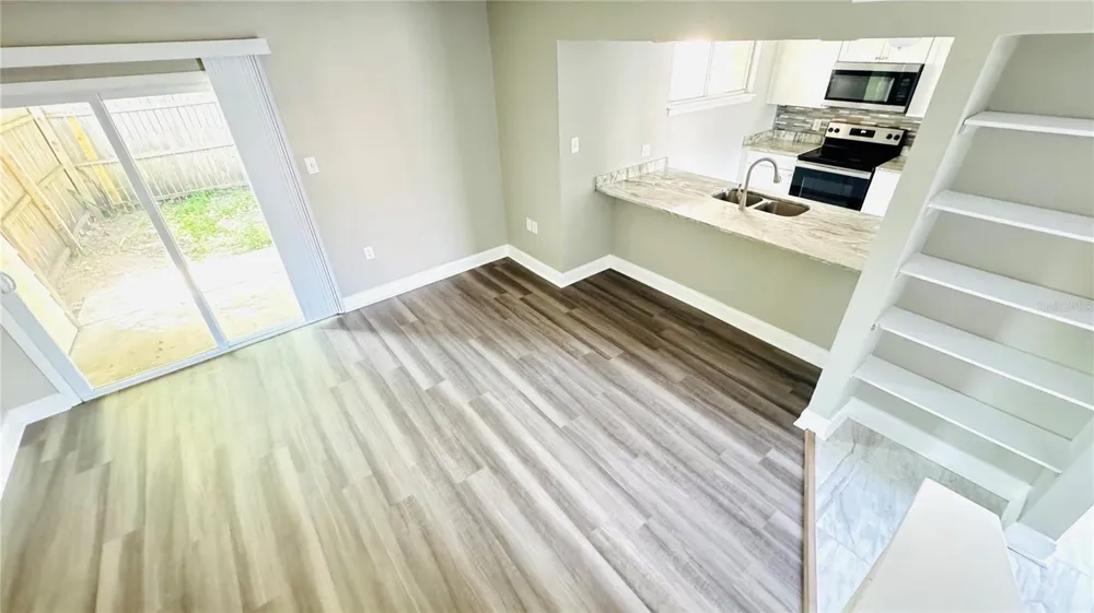 4016 WOODFERN DRIVE #B8 Orlando, FL 32839
