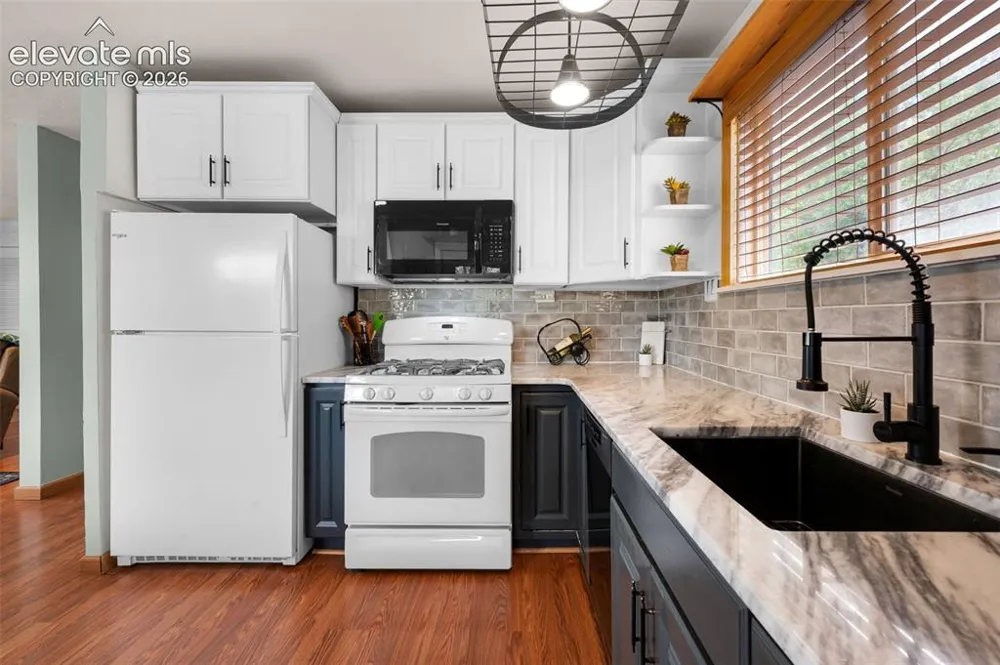 324 Terrace Place Manitou Springs, CO 80829
