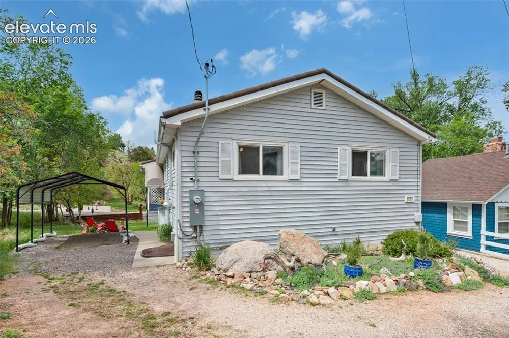 324 Terrace Place Manitou Springs, CO 80829