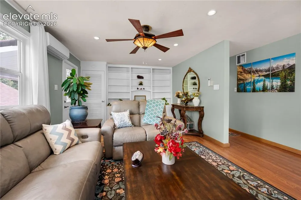 324 Terrace Place Manitou Springs, CO 80829