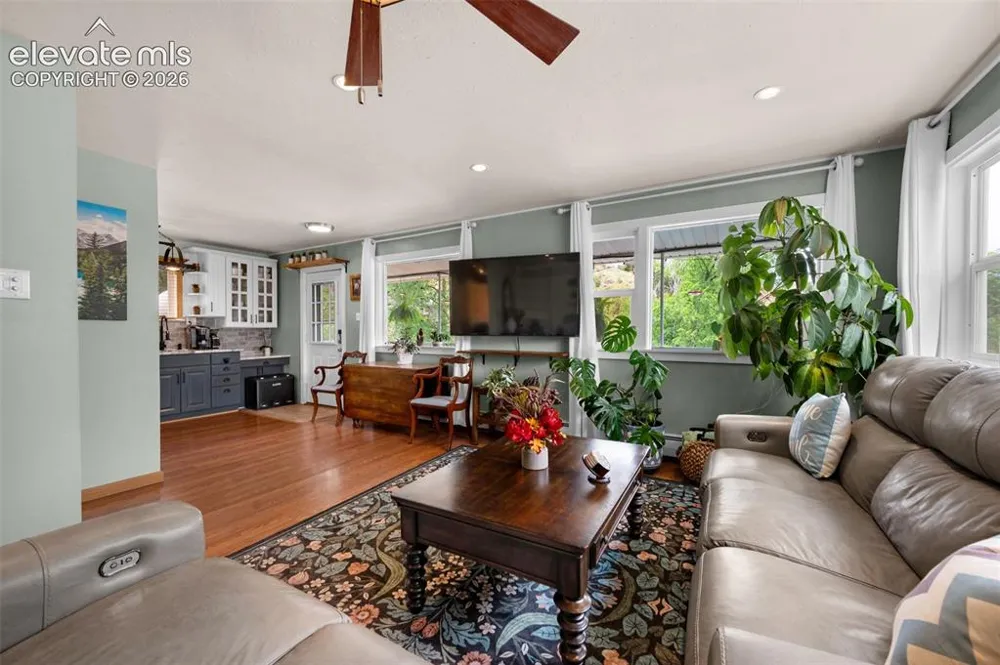 324 Terrace Place Manitou Springs, CO 80829
