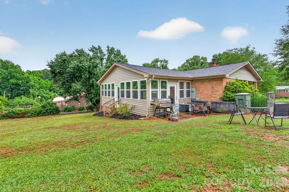 1172 Rainbow Circle Catawba, SC 29704