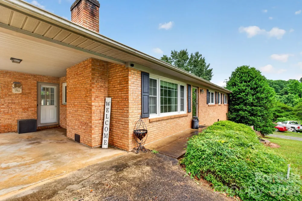 1172 Rainbow Circle Catawba, SC 29704