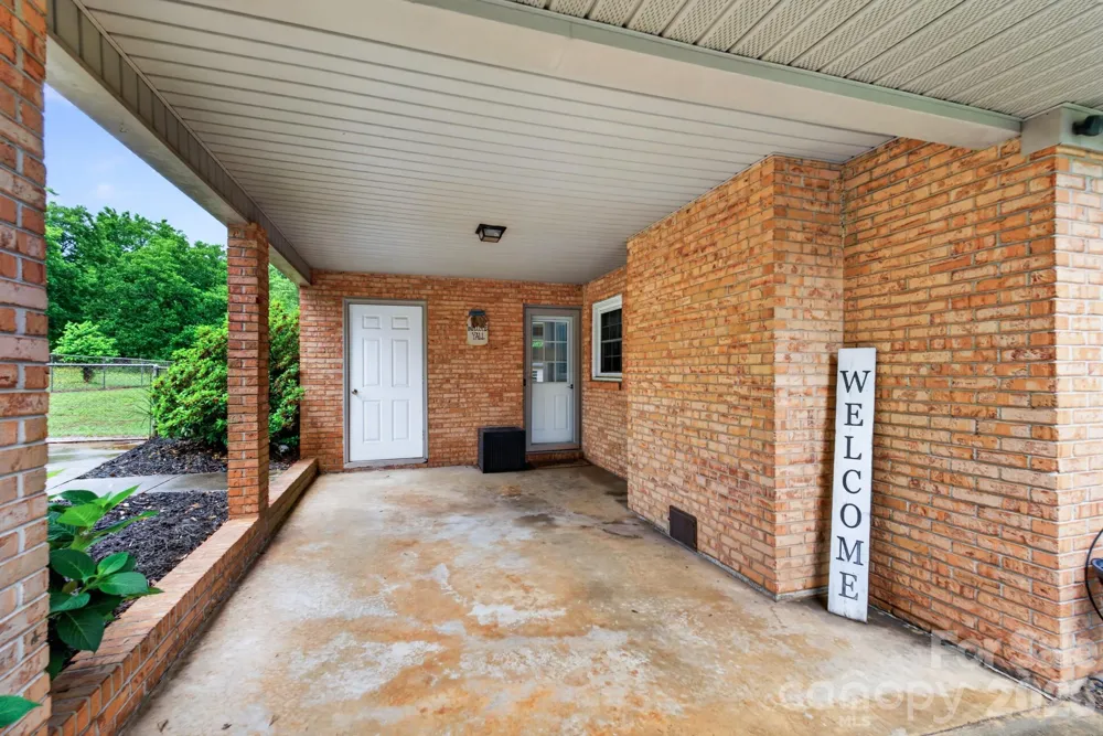 1172 Rainbow Circle Catawba, SC 29704