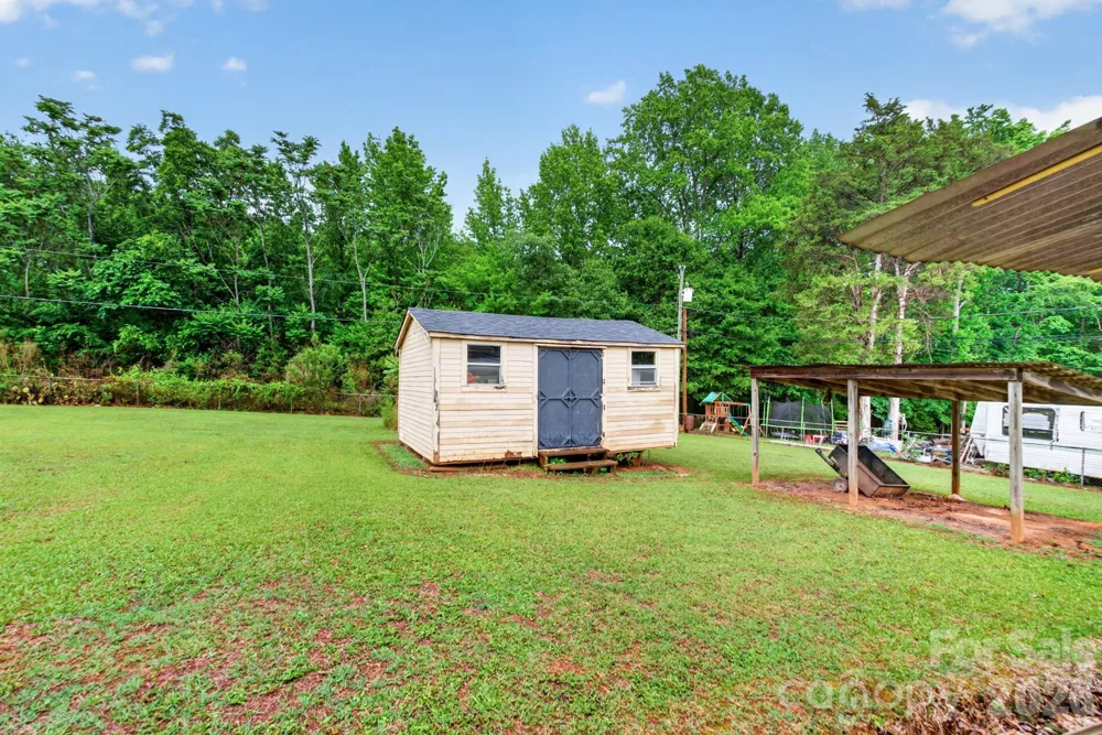 1172 Rainbow Circle Catawba, SC 29704