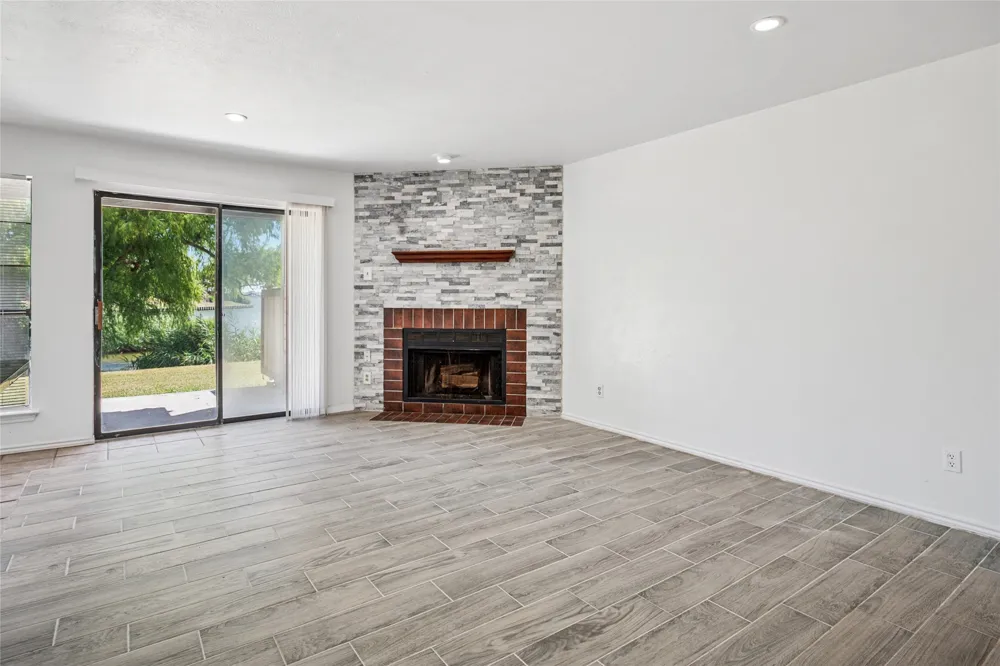 4472 Chaha Road #103 Garland, TX 75043