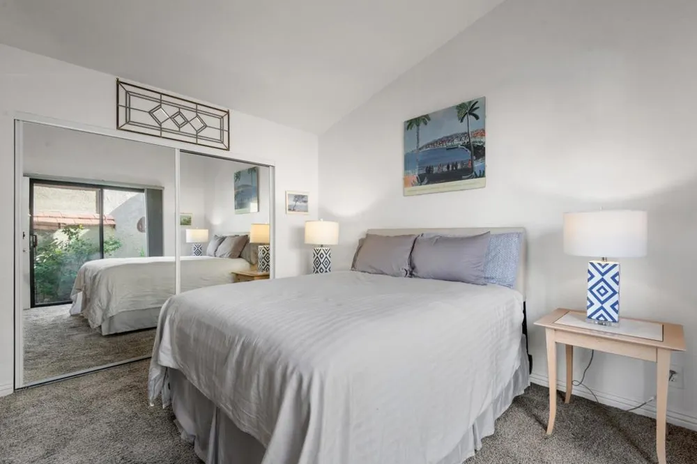 68482 Calle Toledo Cathedral City, CA 92234