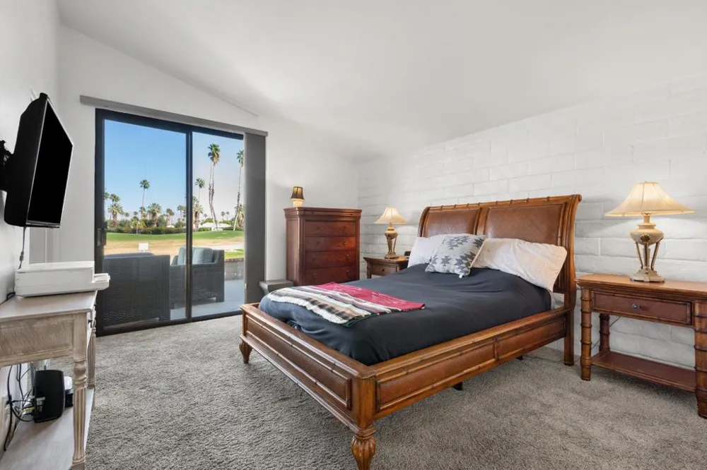 68482 Calle Toledo Cathedral City, CA 92234