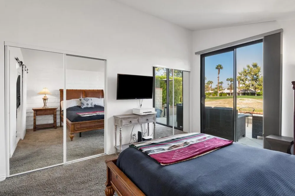 68482 Calle Toledo Cathedral City, CA 92234