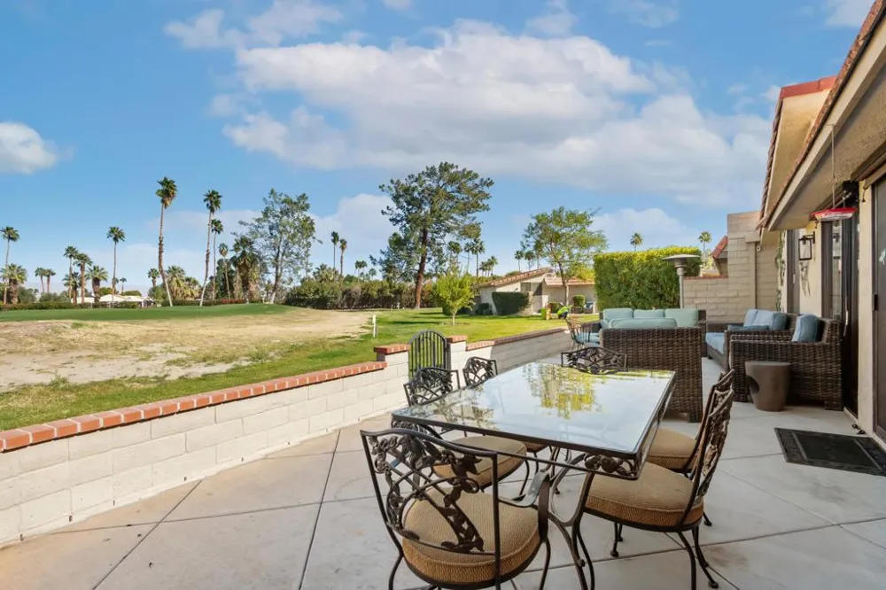 68482 Calle Toledo Cathedral City, CA 92234