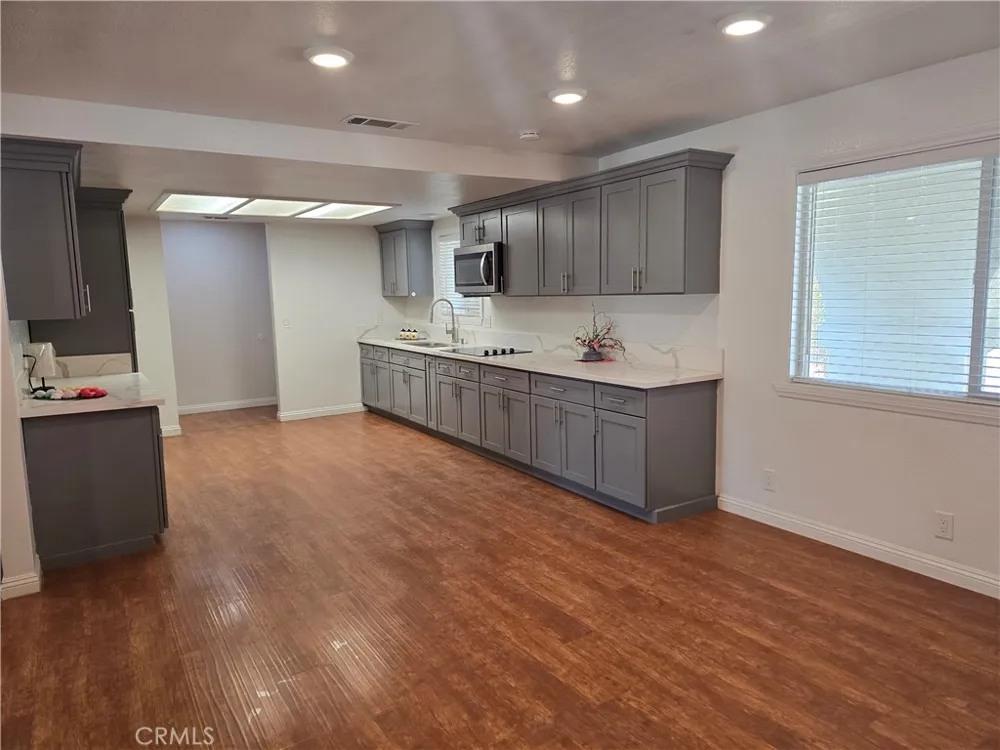 7215 Lyons #3 Hesperia, CA 92345