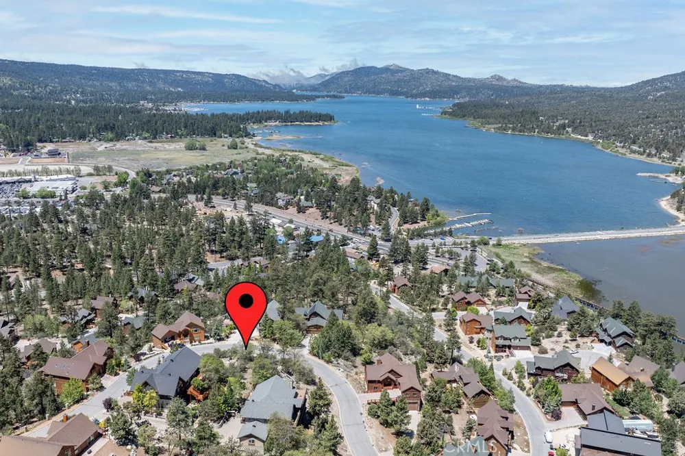 42315 Golden Oak Big Bear Lake, CA 92315