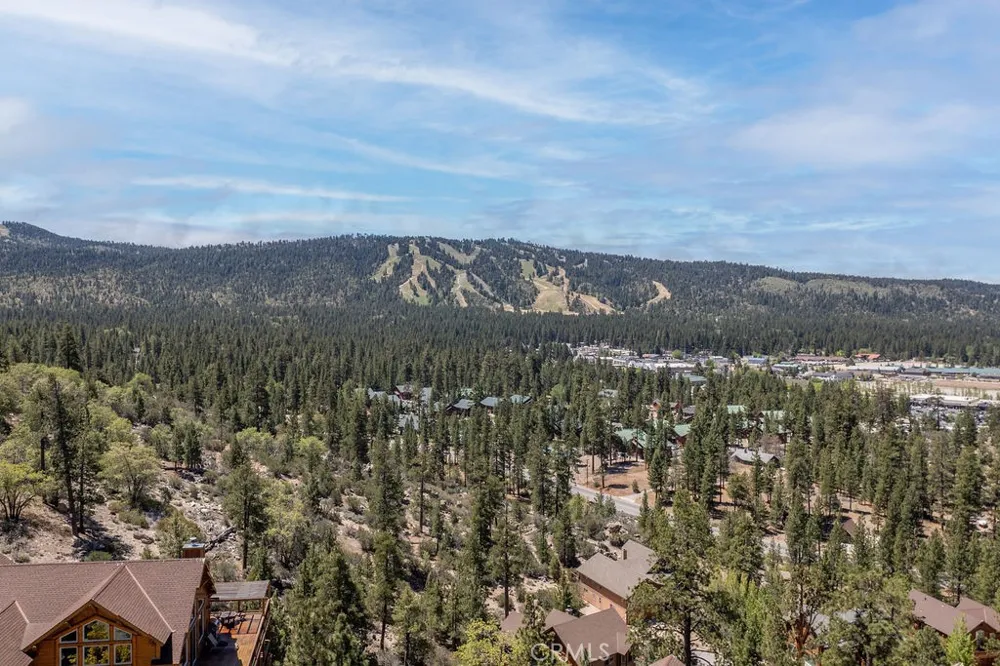 42315 Golden Oak Big Bear Lake, CA 92315