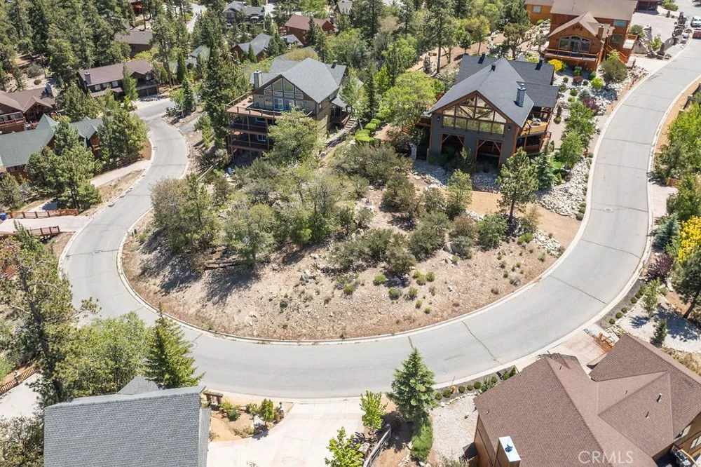 42315 Golden Oak Big Bear Lake, CA 92315