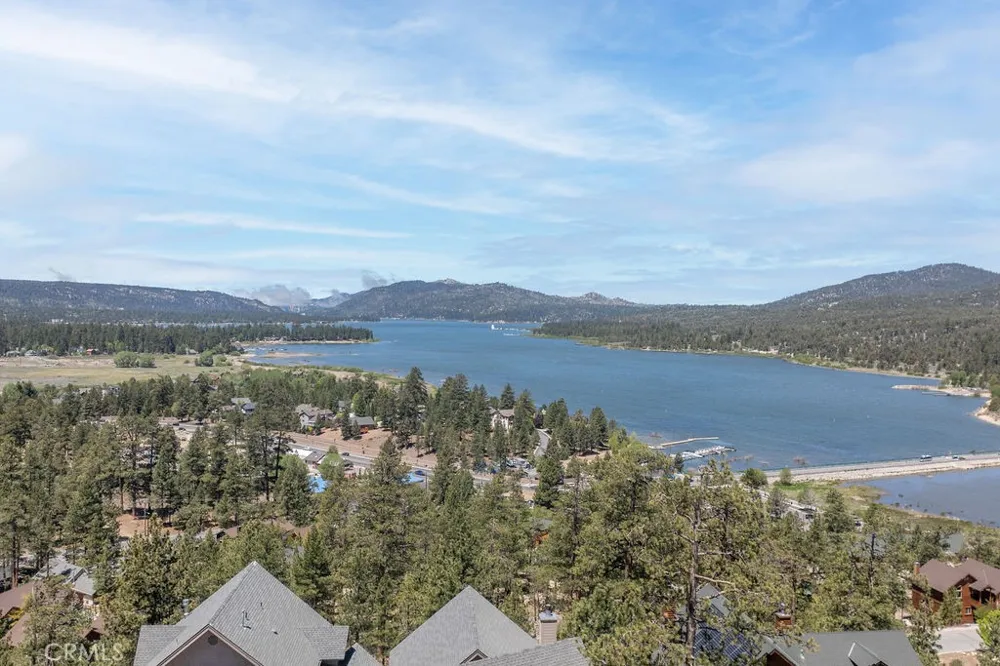 42315 Golden Oak Big Bear Lake, CA 92315