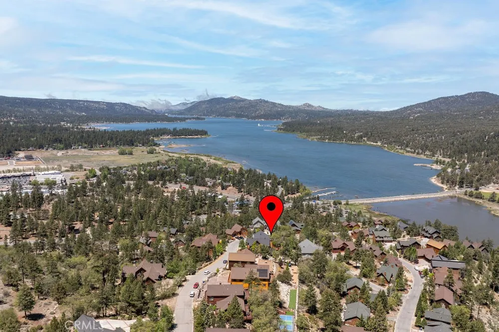 42315 Golden Oak Big Bear Lake, CA 92315