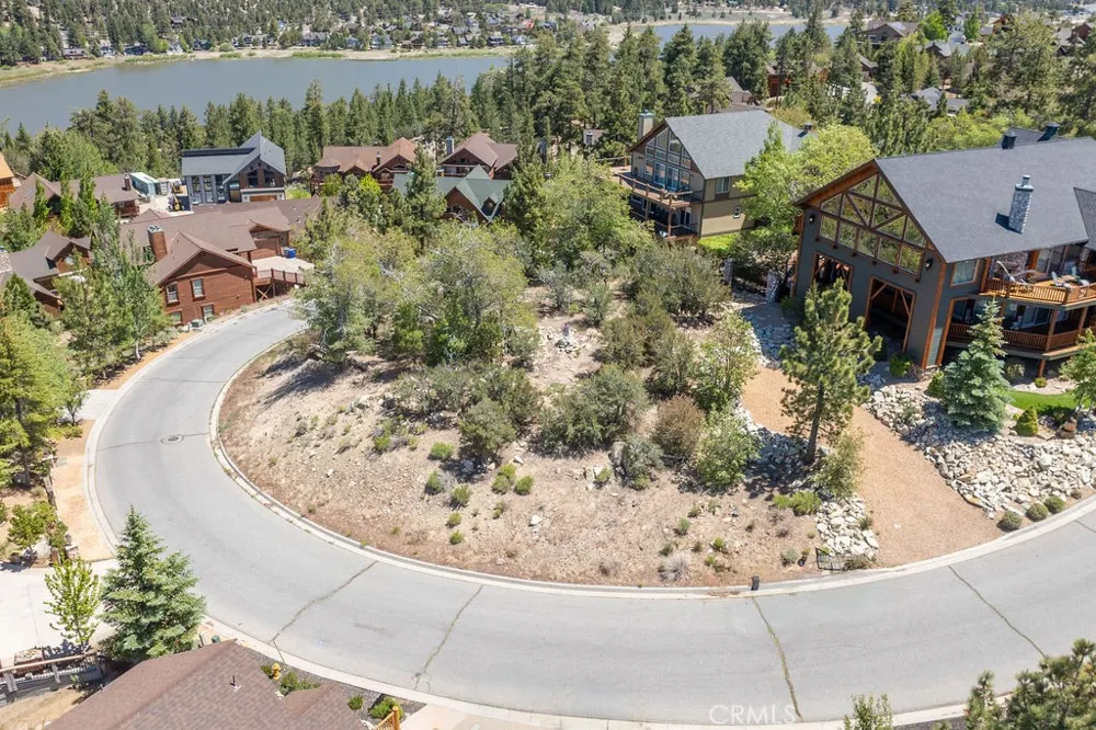 42315 Golden Oak Big Bear Lake, CA 92315