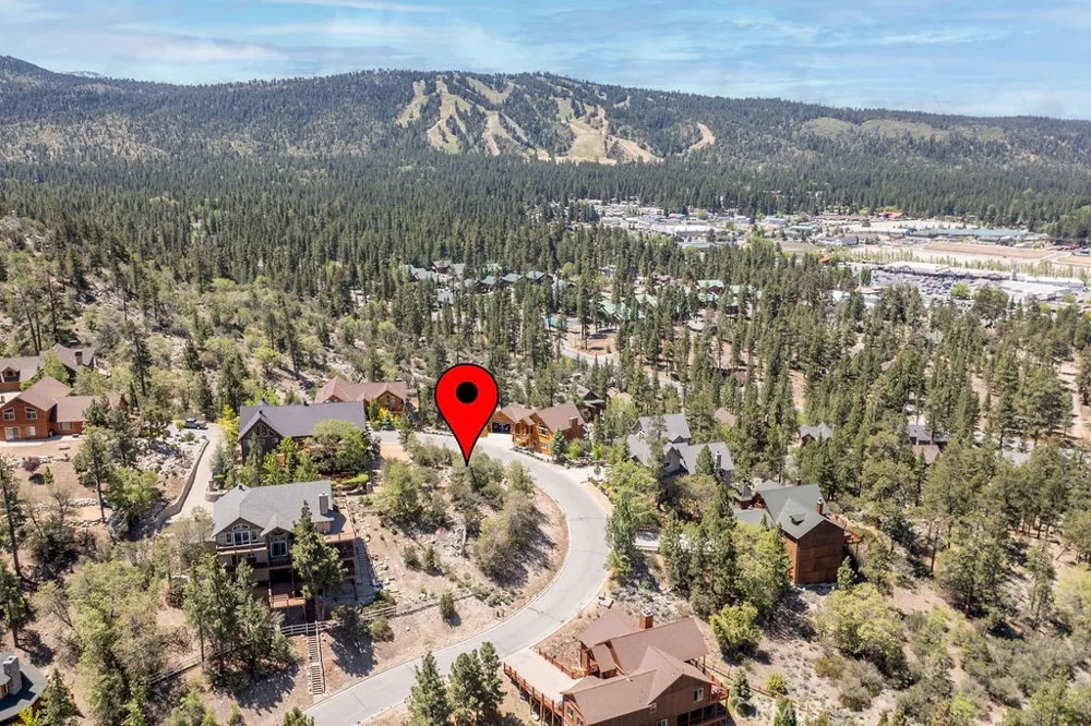 42315 Golden Oak Big Bear Lake, CA 92315