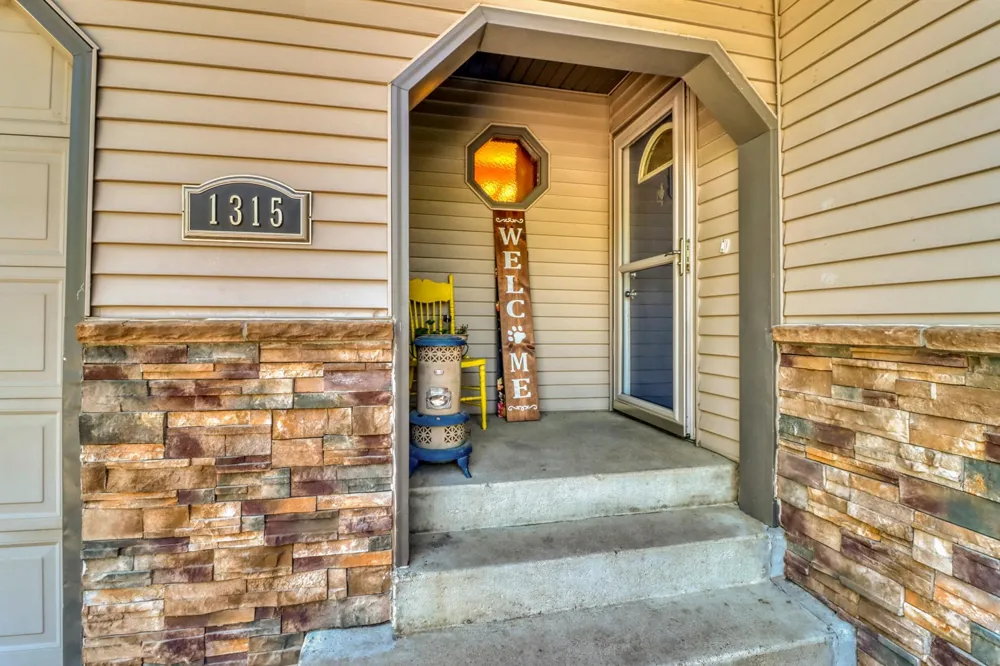 1315 Loring Avenue Detroit Lakes, MN 56501