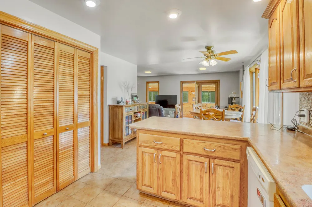 1315 Loring Avenue Detroit Lakes, MN 56501