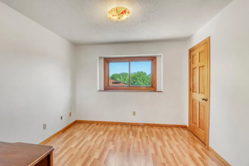 1315 Loring Avenue Detroit Lakes, MN 56501