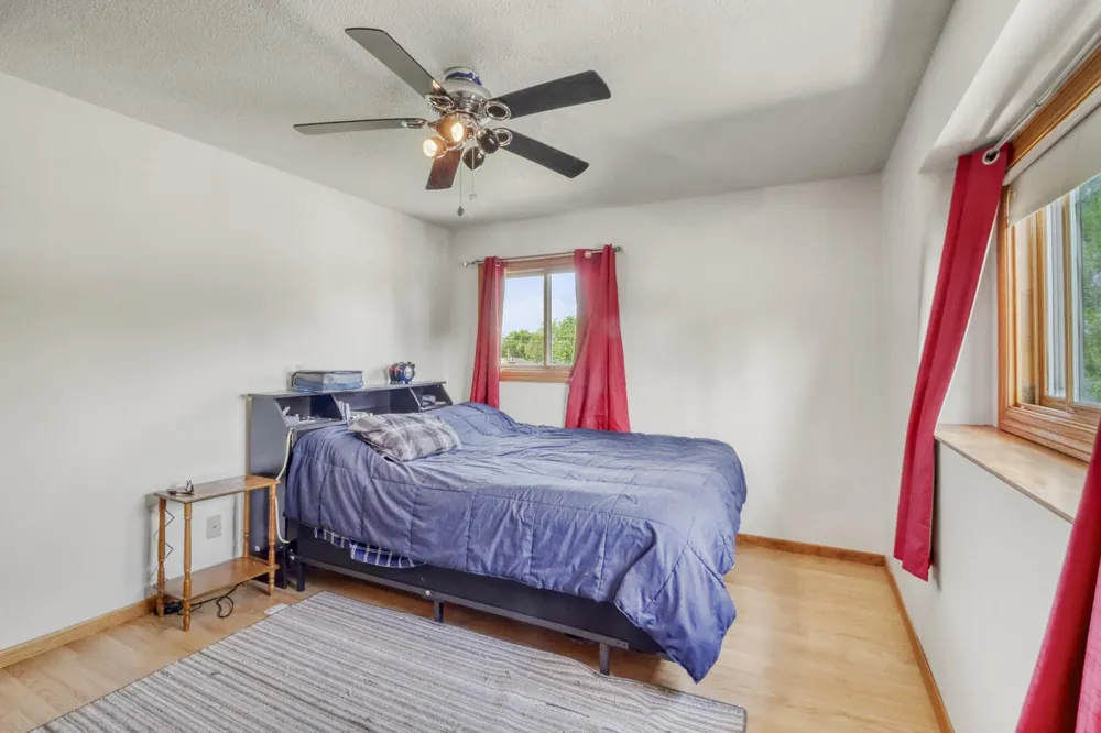 1315 Loring Avenue Detroit Lakes, MN 56501