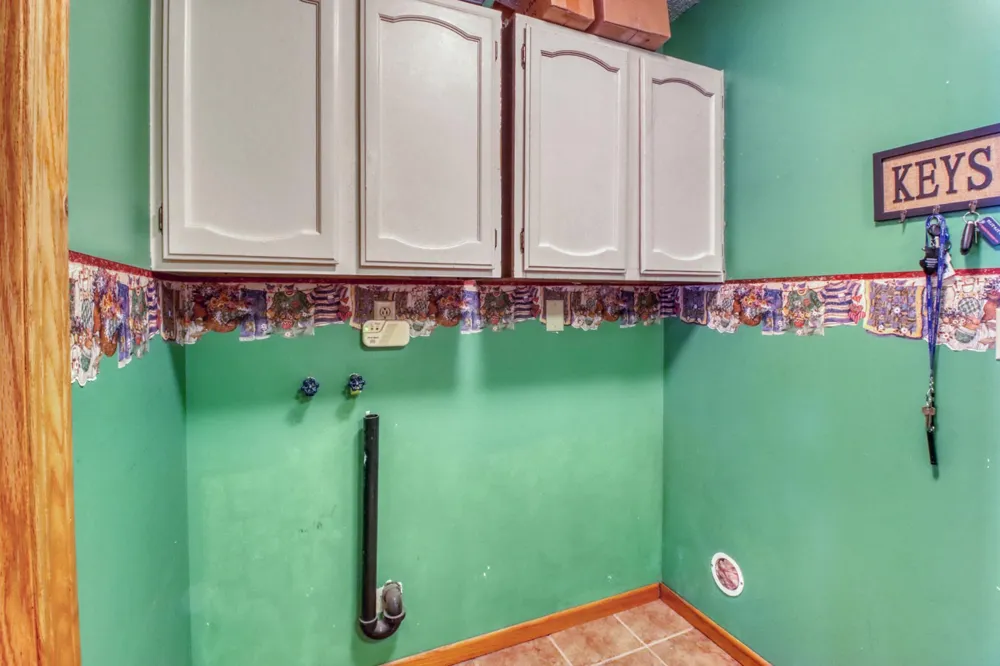 1315 Loring Avenue Detroit Lakes, MN 56501