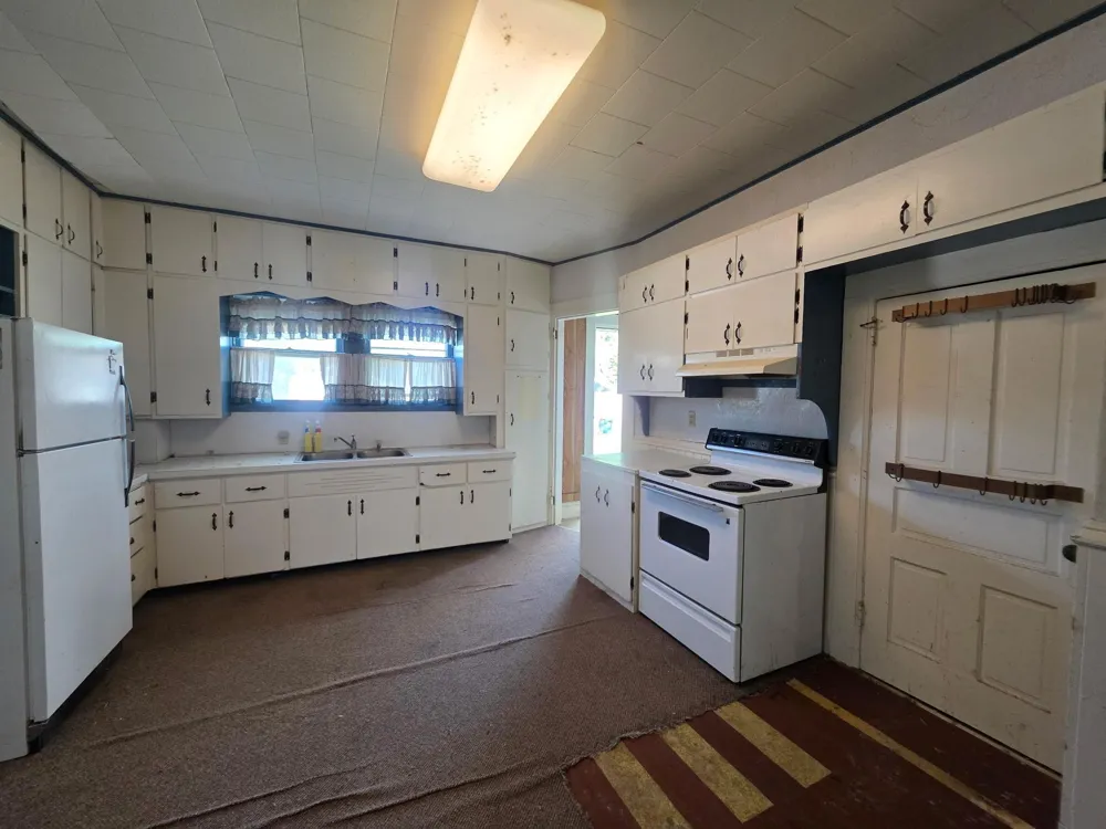 844 S 1st Avenue Gibbon, MN 55335