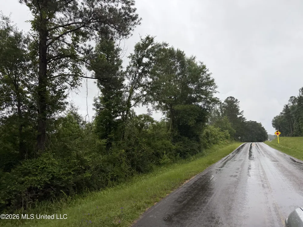River Road Summit, MS 39666