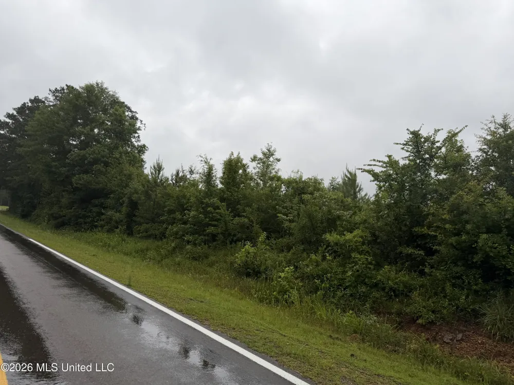 River Road Summit, MS 39666