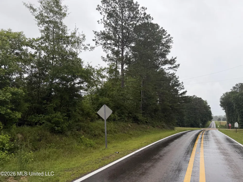 River Road Summit, MS 39666