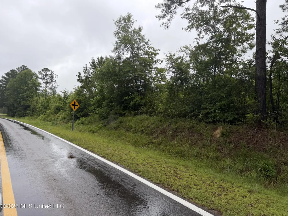River Road Summit, MS 39666