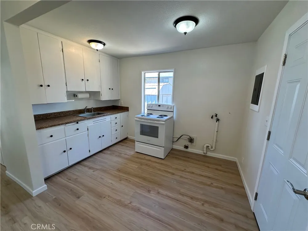 13077 1st Clearlake Oaks, CA 95423