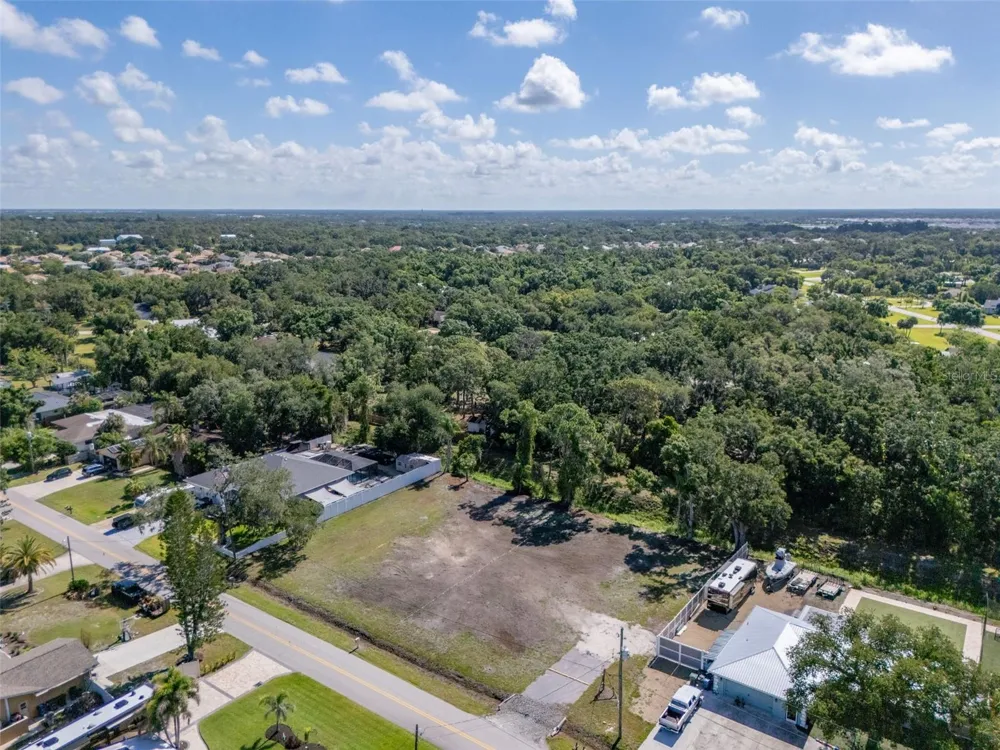 1941 E LEEWYNN DRIVE Sarasota, FL 34240