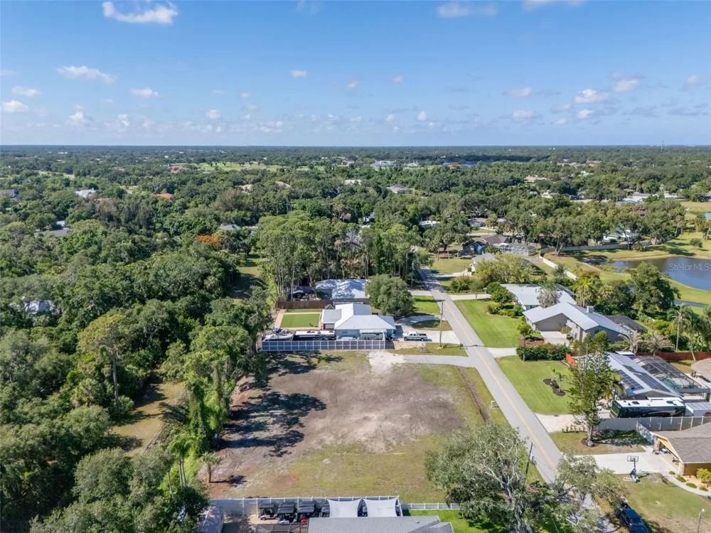 1941 E LEEWYNN DRIVE Sarasota, FL 34240