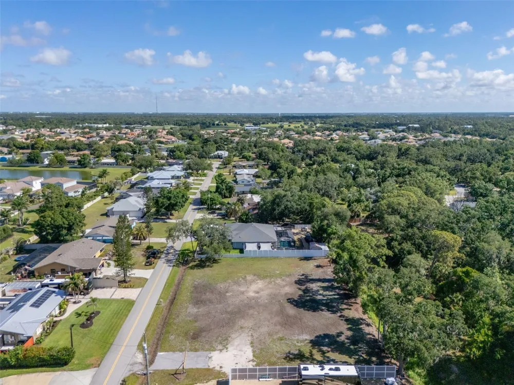 1941 E LEEWYNN DRIVE Sarasota, FL 34240