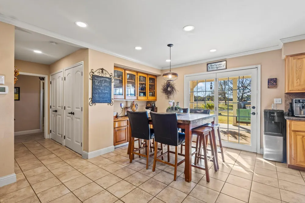 2321 COUNTY ROAD 2100 Ivanhoe, TX 75447