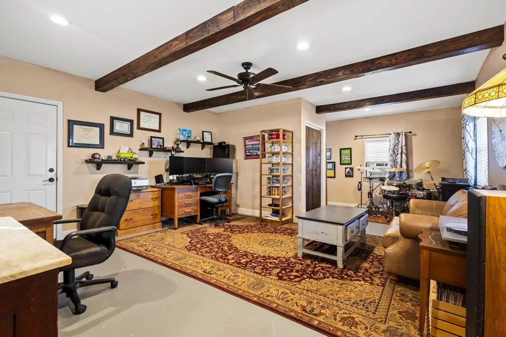 2321 COUNTY ROAD 2100 Ivanhoe, TX 75447