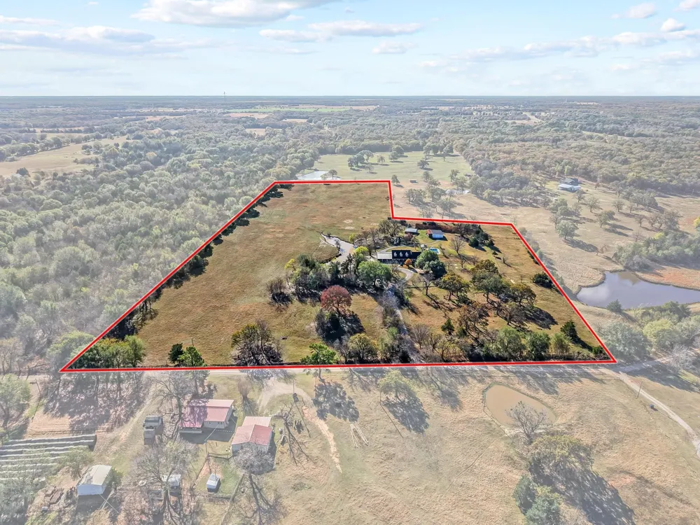 2321 COUNTY ROAD 2100 Ivanhoe, TX 75447