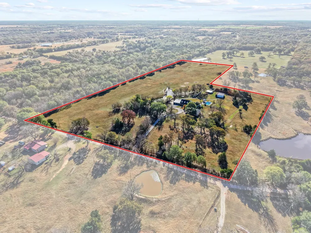 2321 COUNTY ROAD 2100 Ivanhoe, TX 75447